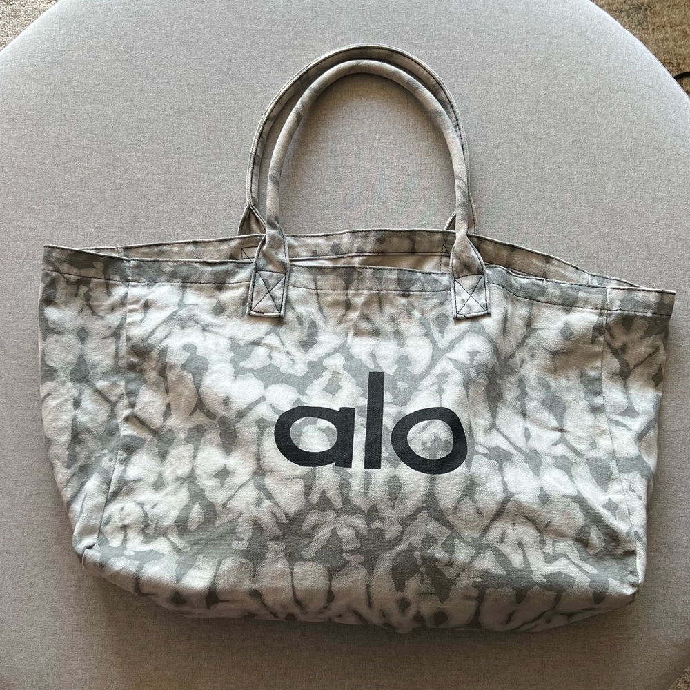ALO YOGA BAG- Tote - Tie dye grey 19”x13”